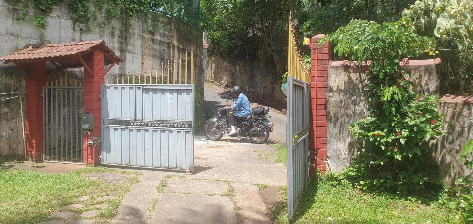 No 06 Veediya Bandara Lane Bahirawakanda Kandy Esterno foto