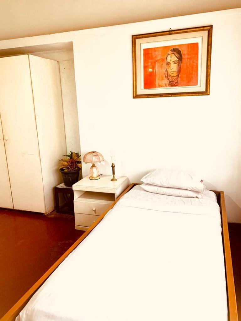 No 06 Veediya Bandara Lane Bahirawakanda Kandy Esterno foto