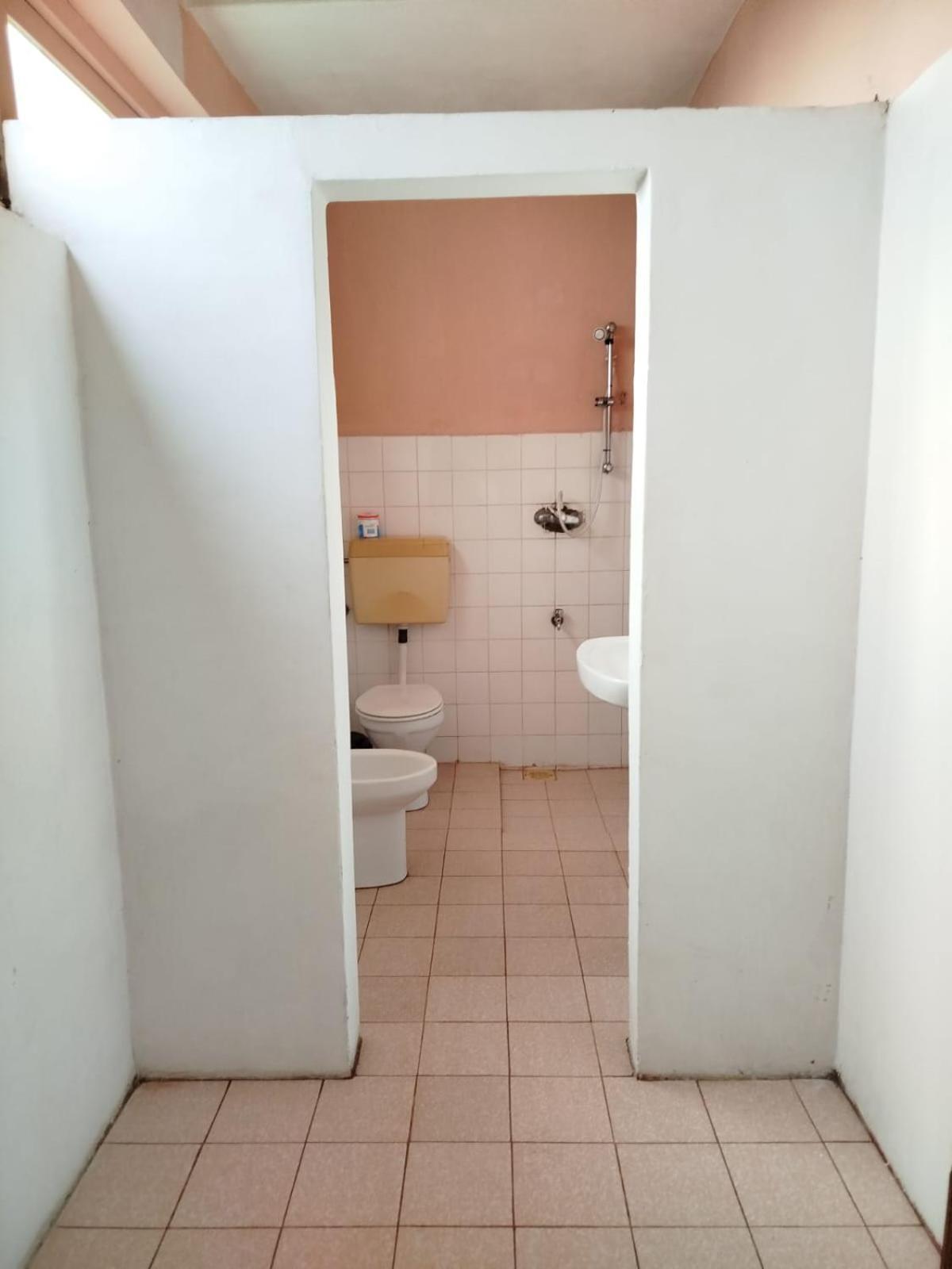 No 06 Veediya Bandara Lane Bahirawakanda Kandy Esterno foto