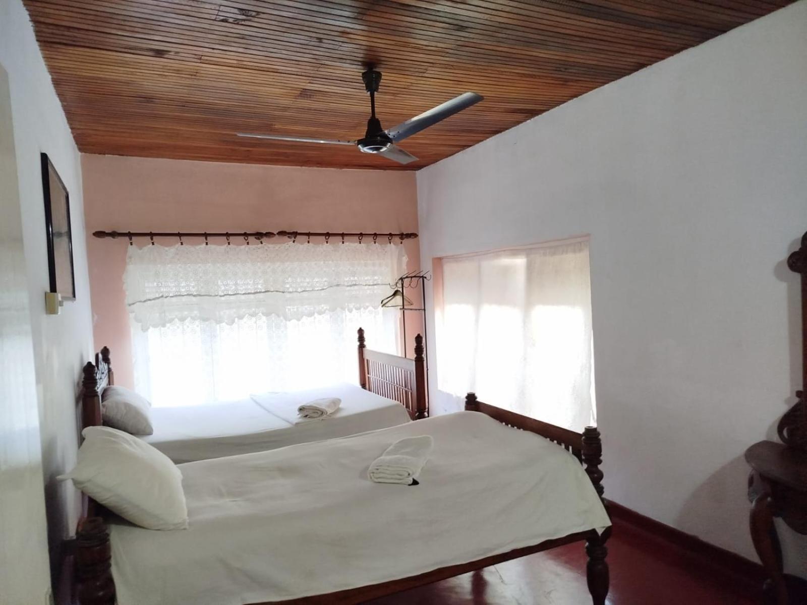 No 06 Veediya Bandara Lane Bahirawakanda Kandy Esterno foto